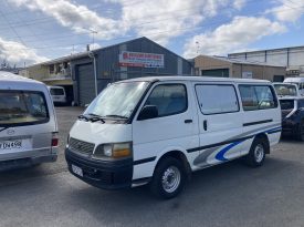 Toyota Hiace 2000 Self Contained Campervan