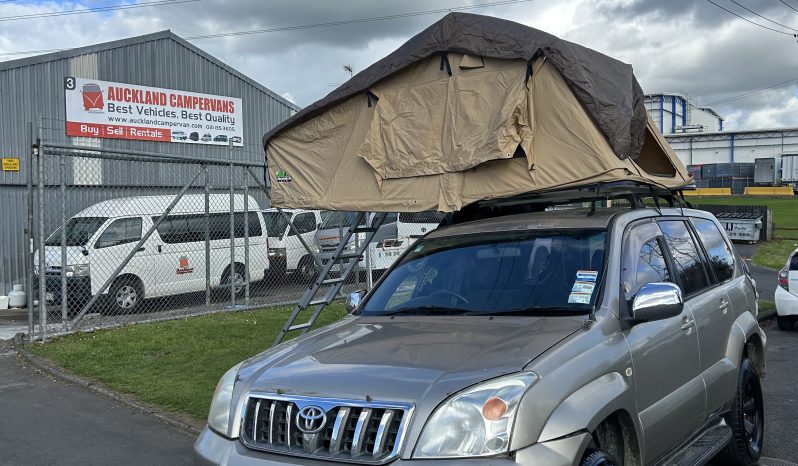 
								Toyota Prado Landcruiser 2004 Self Contained with Roof Tent full									